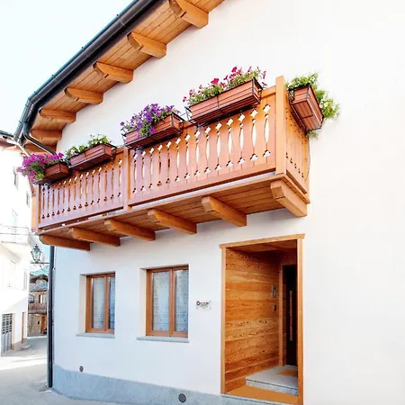 Apart-hotel Fenat - Alpine Living 3*