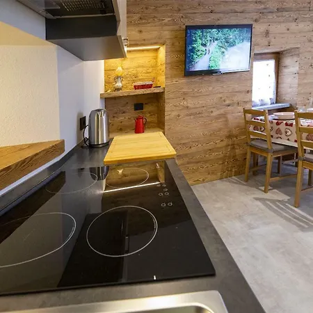 Fenat - Alpine Living Introd